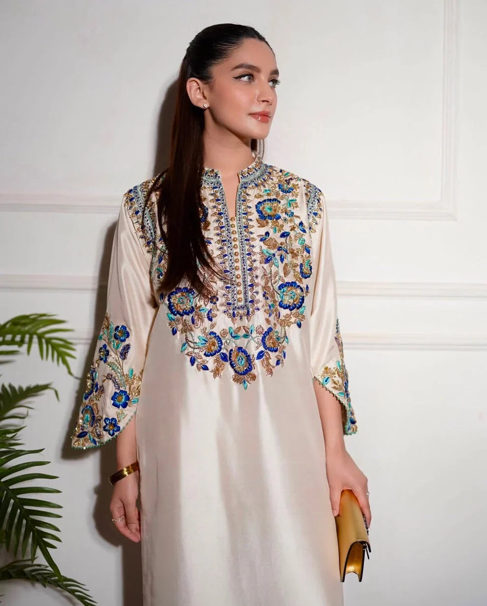 Alizey Saad Raw Silk Hand Embellished 3 Piece Dress