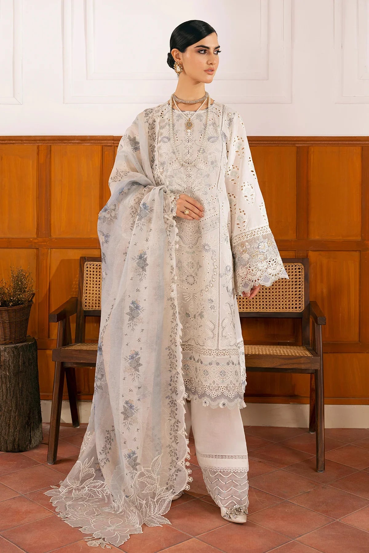 Baroque Inspired Embroidered Chikankari Lawn 3 pc