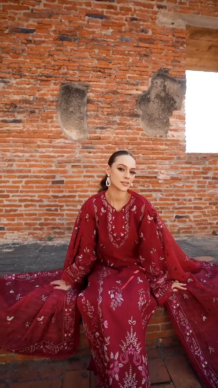 Garnet Lawn Embroidered Luxury 3 Piece Dress